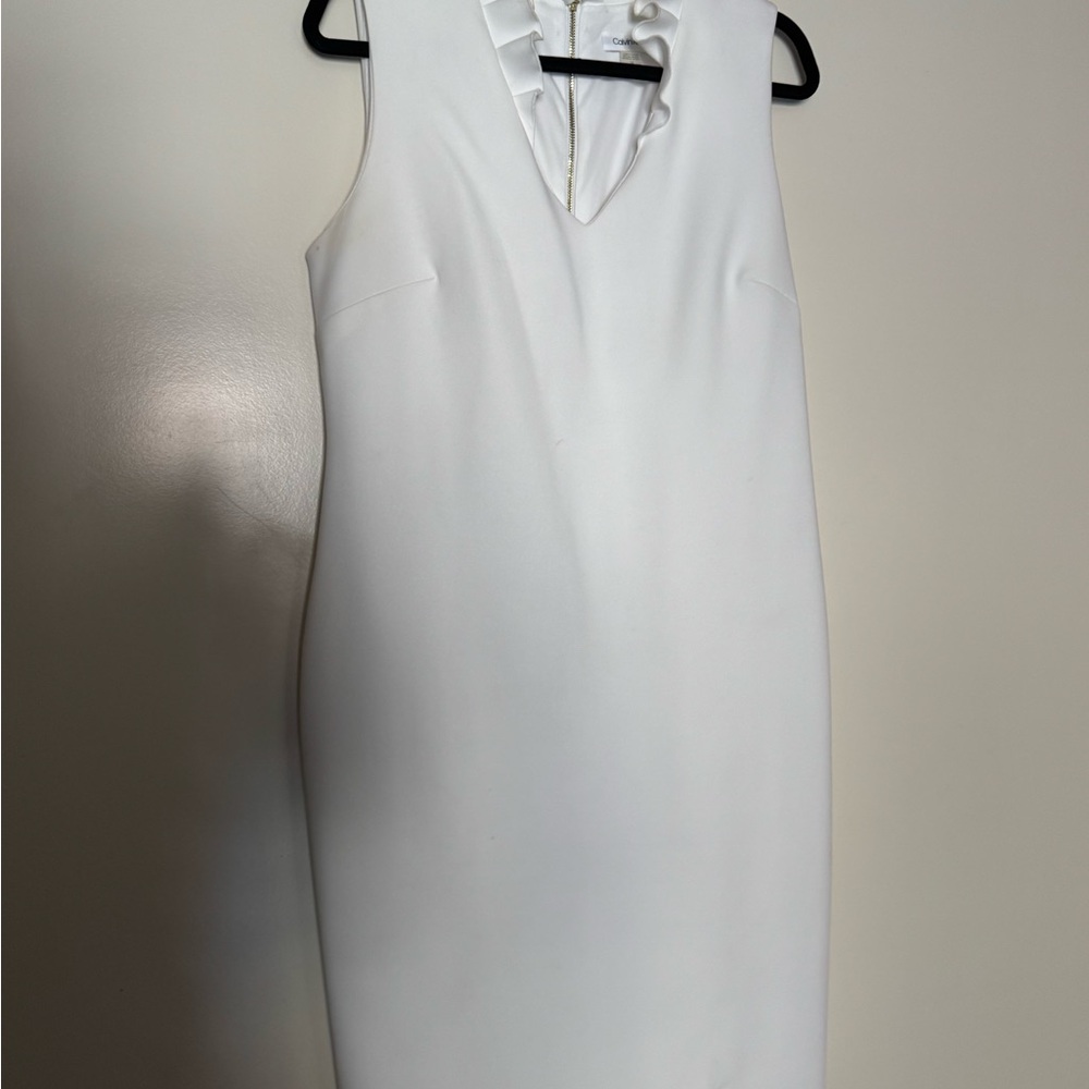 Calvin Klein White Sheath Mini Dress with V-neck and Sleeveless Design